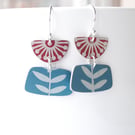 Flower earrings in red and teal