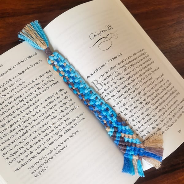 Bookmark - Handmade Macrame, Boho Inspired - Blue Marble FREE UK P&P