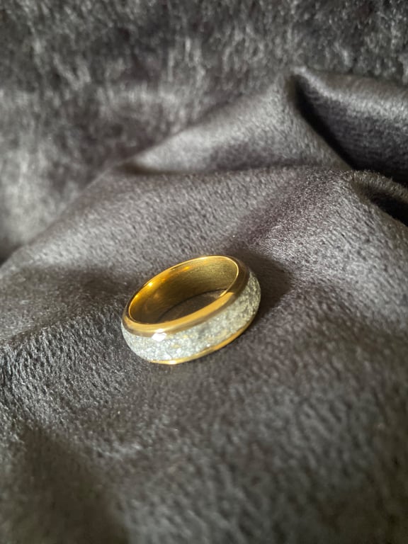 Resin ring handmade,gloss finish 