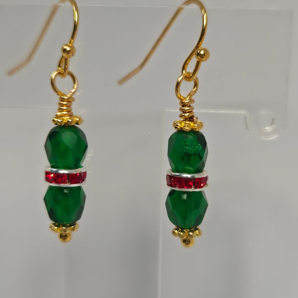 Emerald & Ruby Glow Drop Earrings – Gold-Tone Boho Elegance