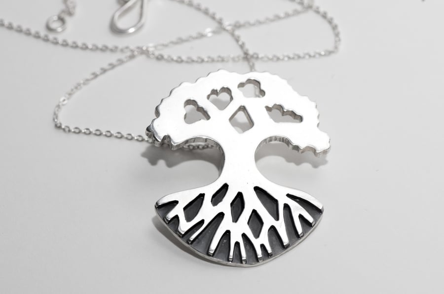 Shuimo Tree Necklace