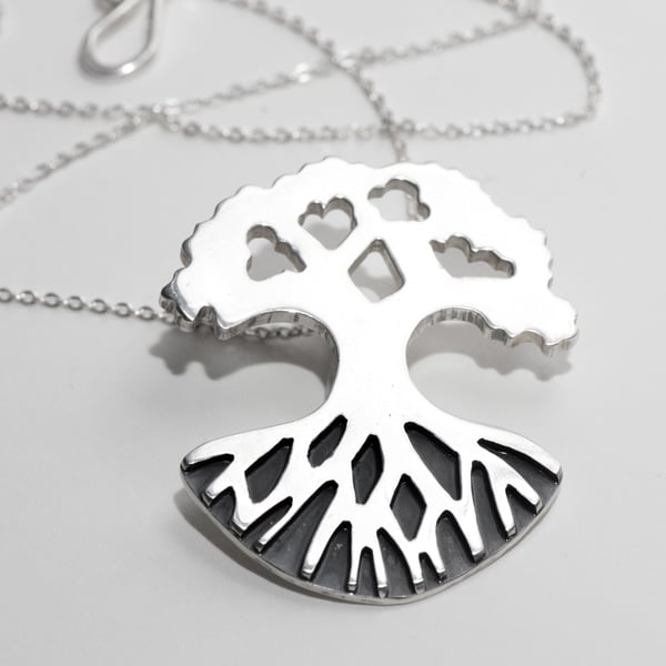 Shuimo Tree Necklace