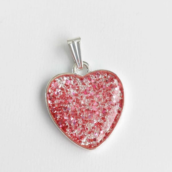 Small Heart Pendant With Pink Glitter