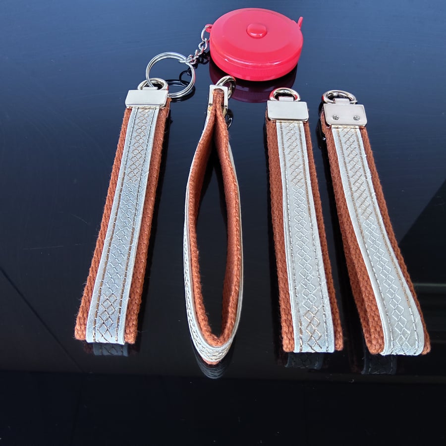 Keyring for Bags, Keys, Makeup Bags