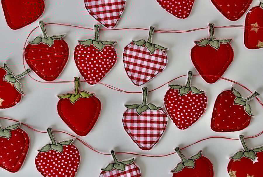 Strawberry Garland - Hanging Decoration