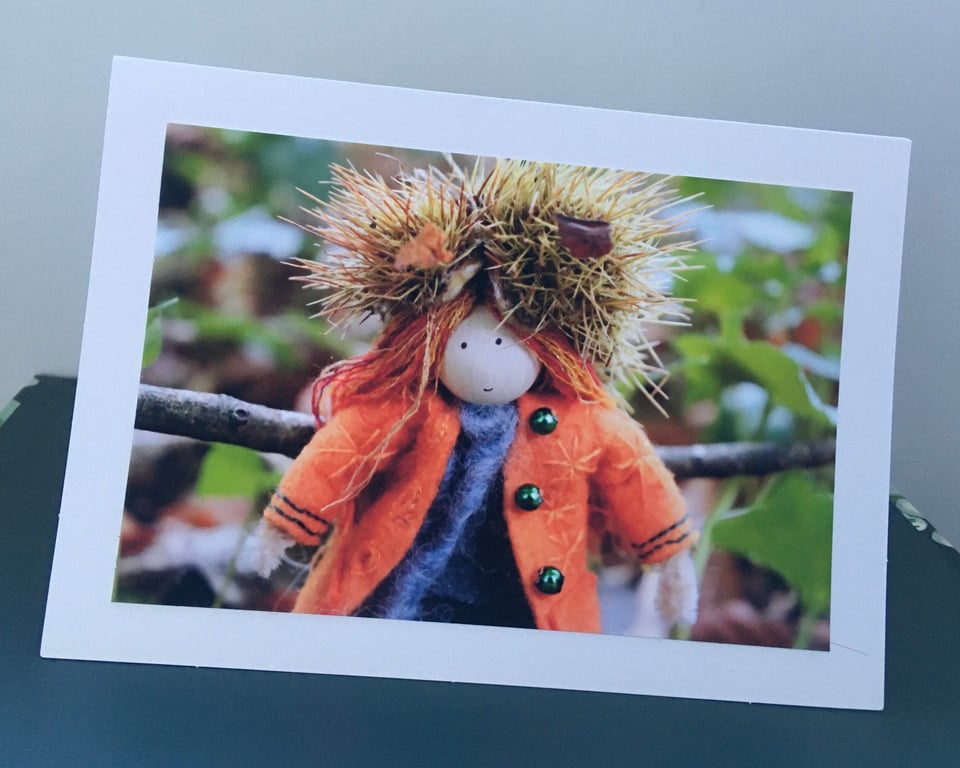 A spiky Hat Photography Card 