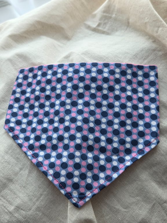 Elasticated slip-on Dog Bandana - Size M