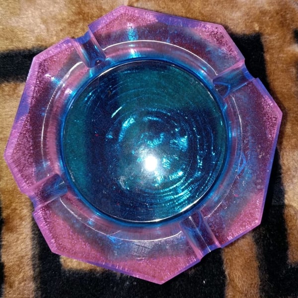 Decorative dish, Ashtray, soap dish
