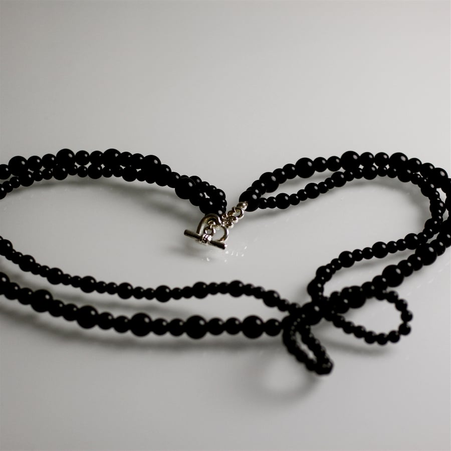Vintage Style Black Bead Bow Necklace  - UK Free Post
