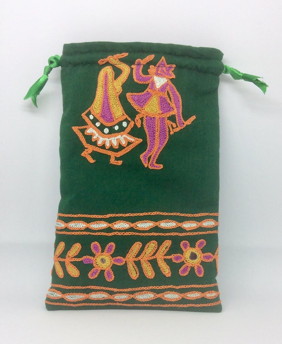 Potli, drawstring bag, green, embellished with embroidery and mirrors