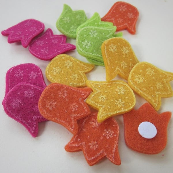 16 Bright Felt Flower Embellishments