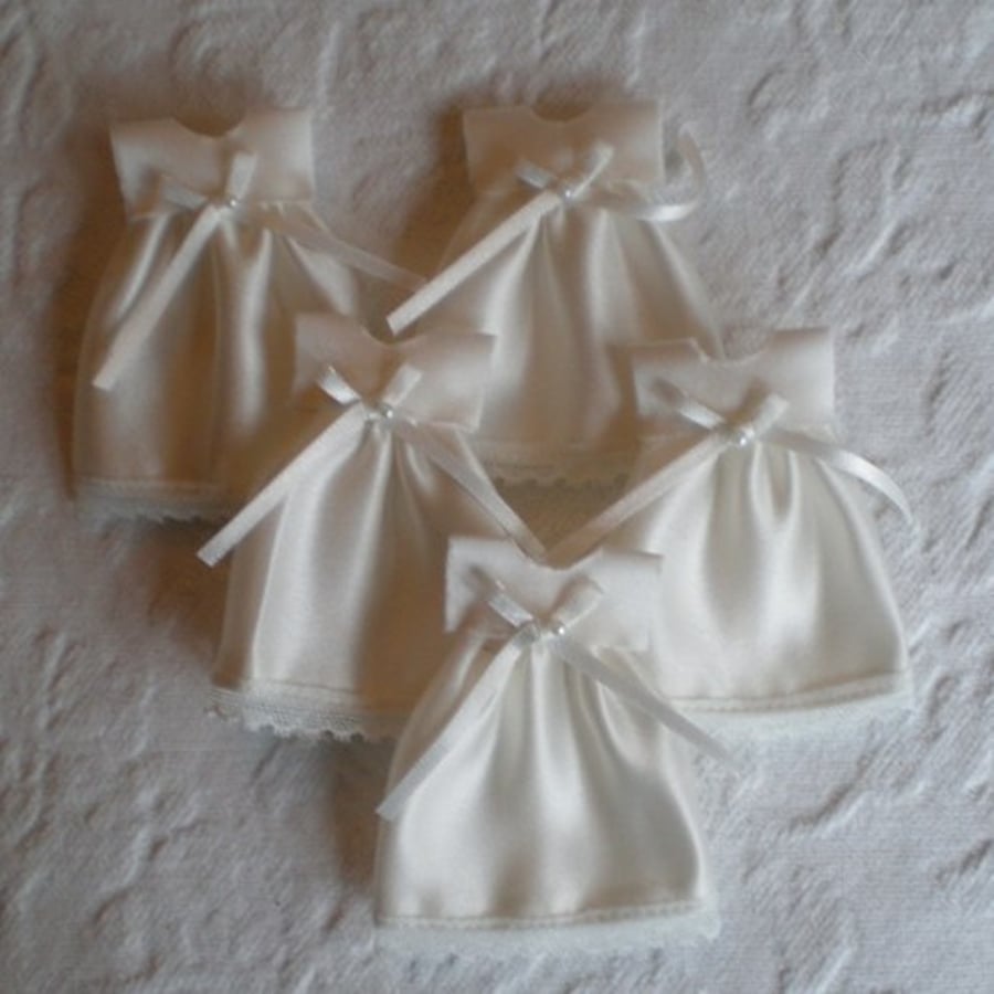 Reserved for DottieDesigns