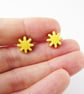 Starburst stud earrings, yellow. - Image 4