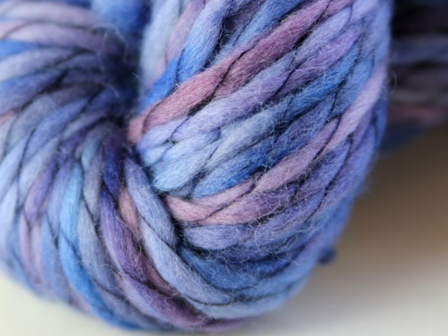 SALE - Hug - Chunky merino wave wrap yarn