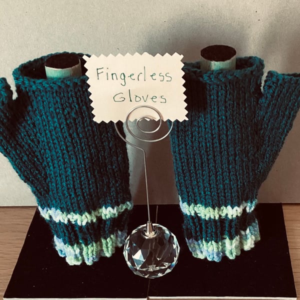 Children’s gloves, Child’s fingerless gloves, Kingfisher green gloves 