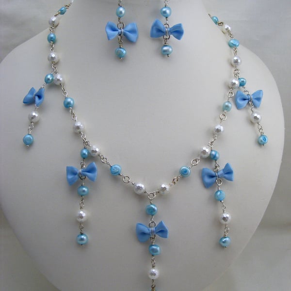 Aqua and White Pearl Jewellery Set