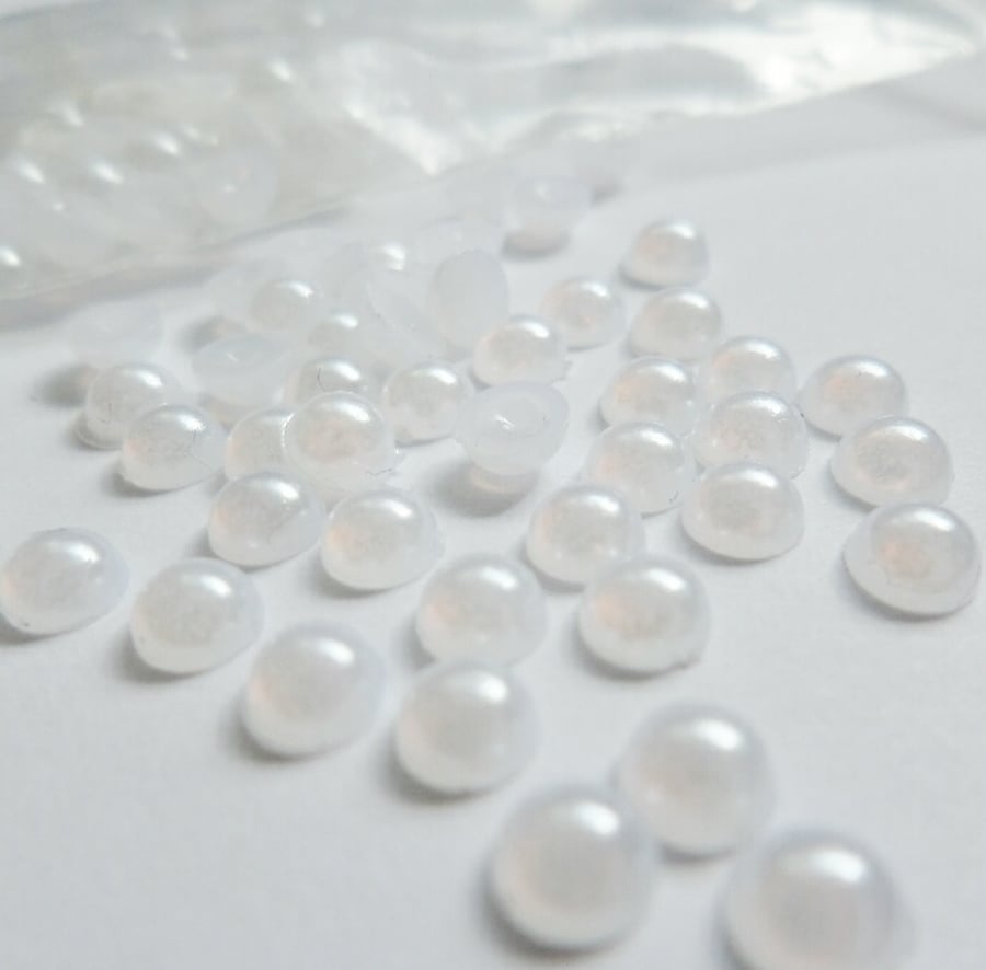 White half round plane acrylic pearl flatbacks 4mm