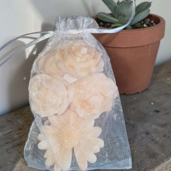 Strawberry & Watermelon Wax Melt Flowers 65g