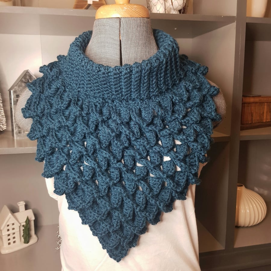 crocodile stitch scarf