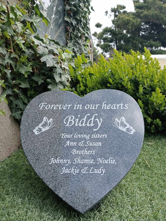 Memorial Heart Grave Marker Grave Plaque Memorial Cemetery Stone Grave Stone