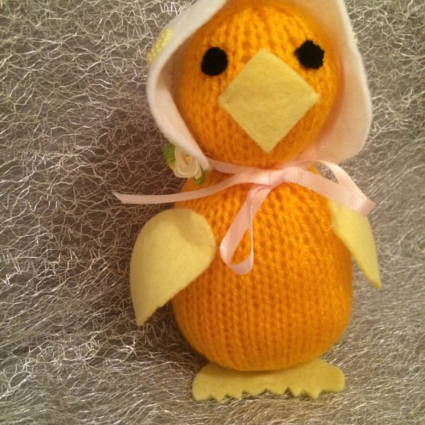 Cute Knitted Chick 
