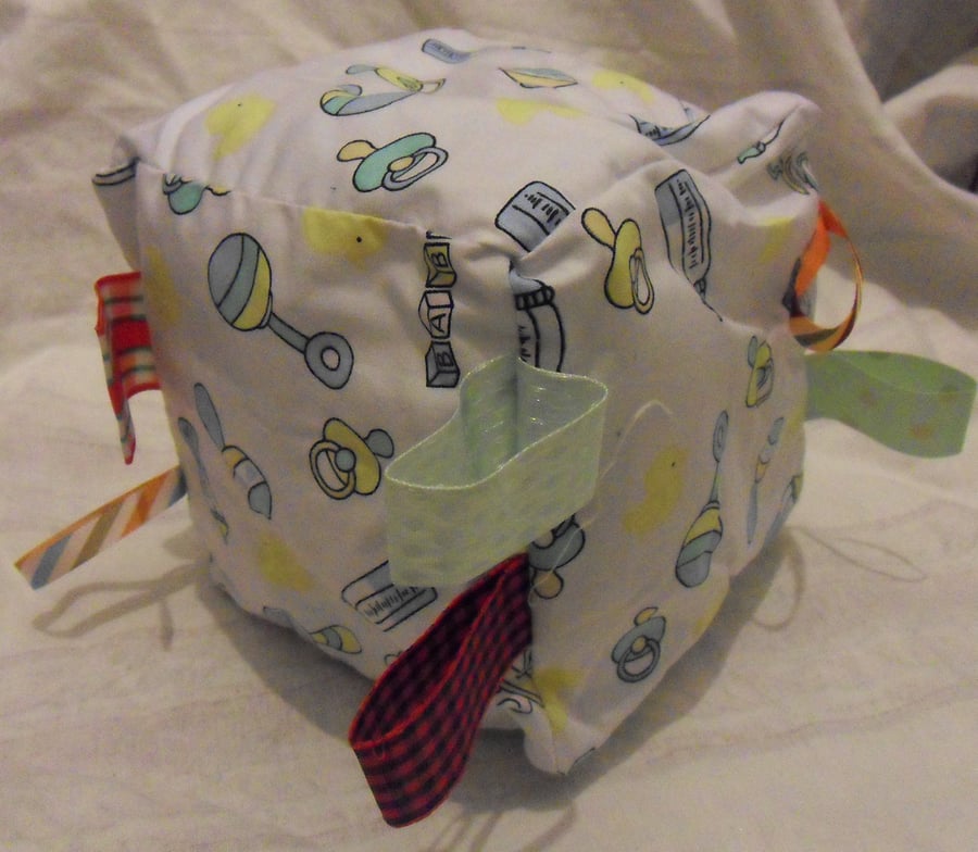 Homemade Baby toys taggy cube (9)