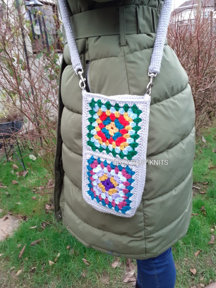 CROSSBODY PHONE BAG   (19)