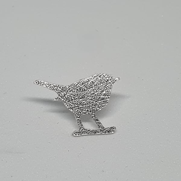 Small bird tie pin or brooch