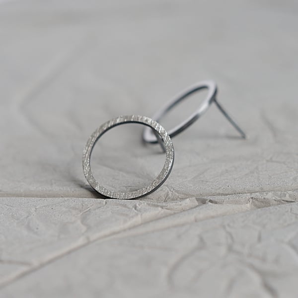 Black & White Sterling Silver Minimalist Open Circle Stud Earrings