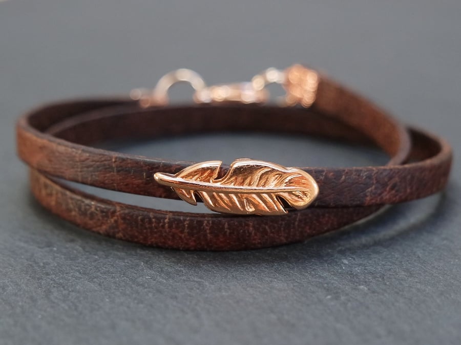 Leather wrap bracelet - feather rose gold plated