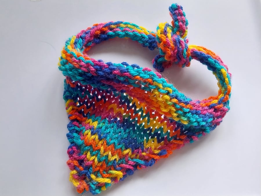 Dog bandana, hand knitted size medium 
