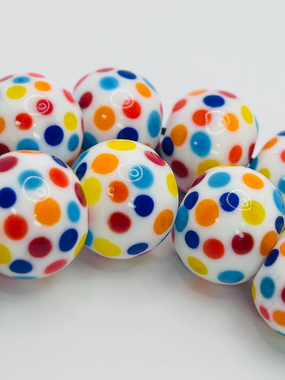 Handmade spotty patterned lamp work glass beads