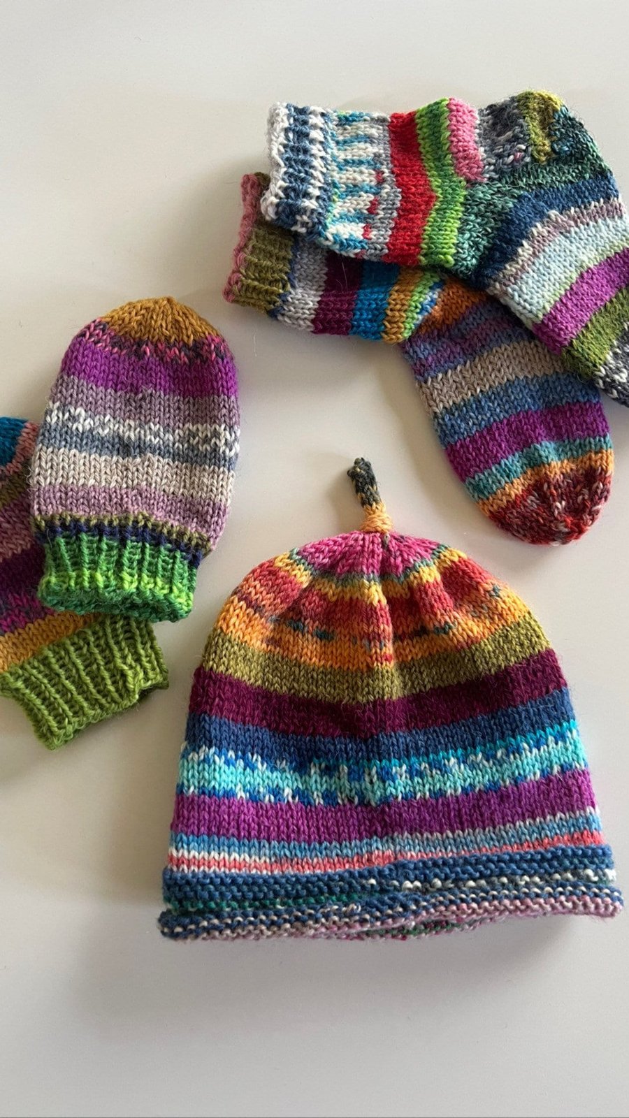 Scrappy Baby Hat, Socks and Mittens kit