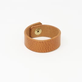 Plain leather wristband - tan