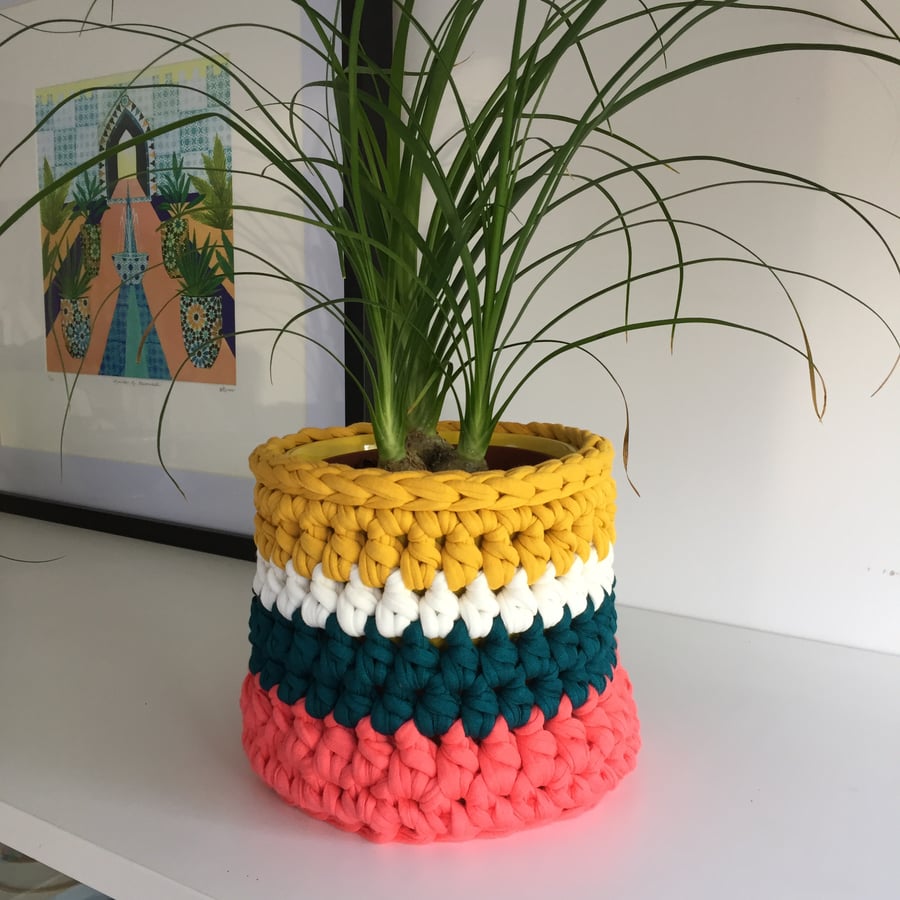 Crochet plant pot cover made with upcycled tshirt yarn - coral small