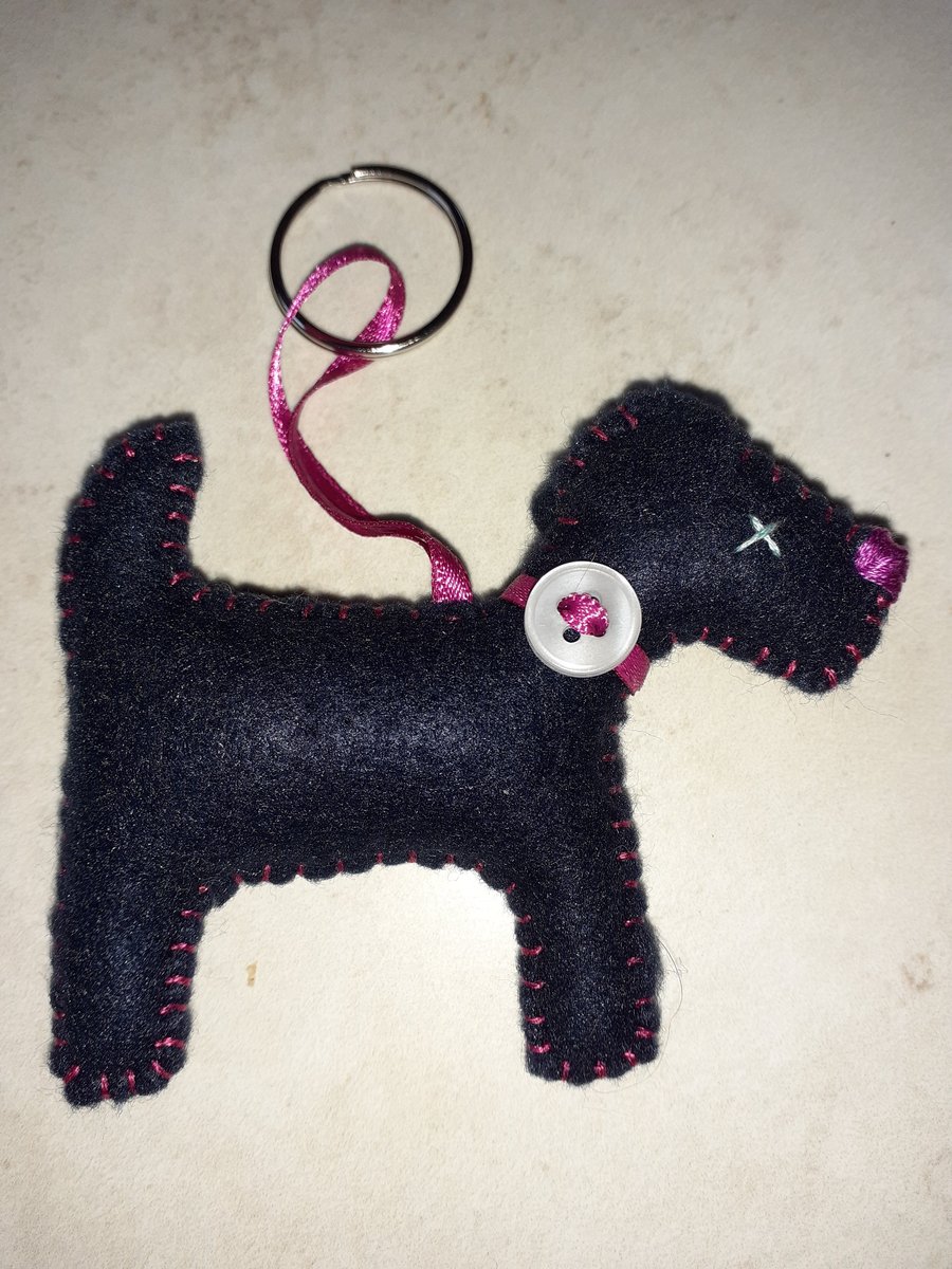 Felt dog keyring