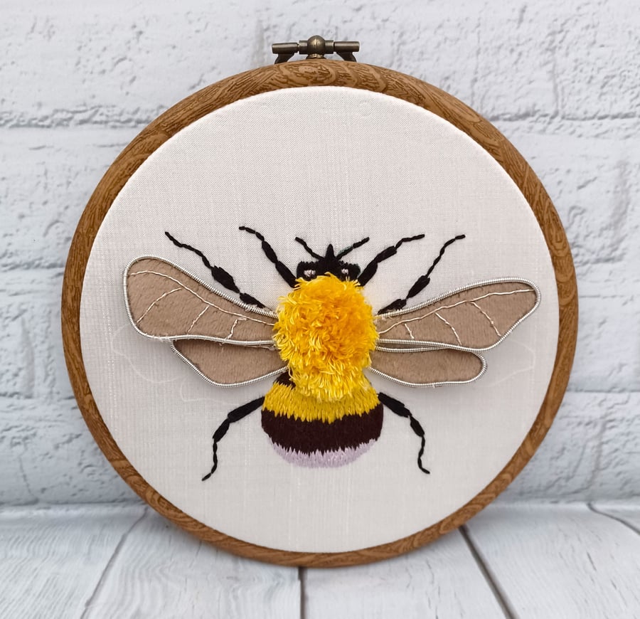 Bumblebee Embroidery, Bee Embroidery Art, 3D Bee, Stumpwork Embroidery Bee, Fuzz