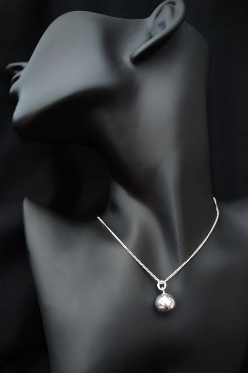Simple sterling silver ball necklace