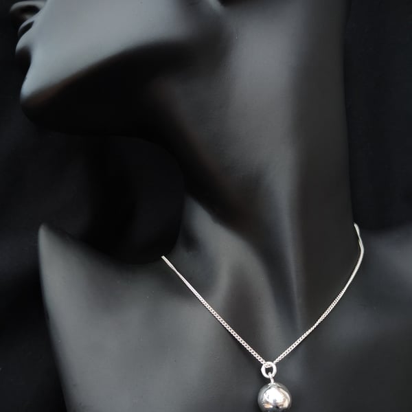 Simple sterling silver ball necklace