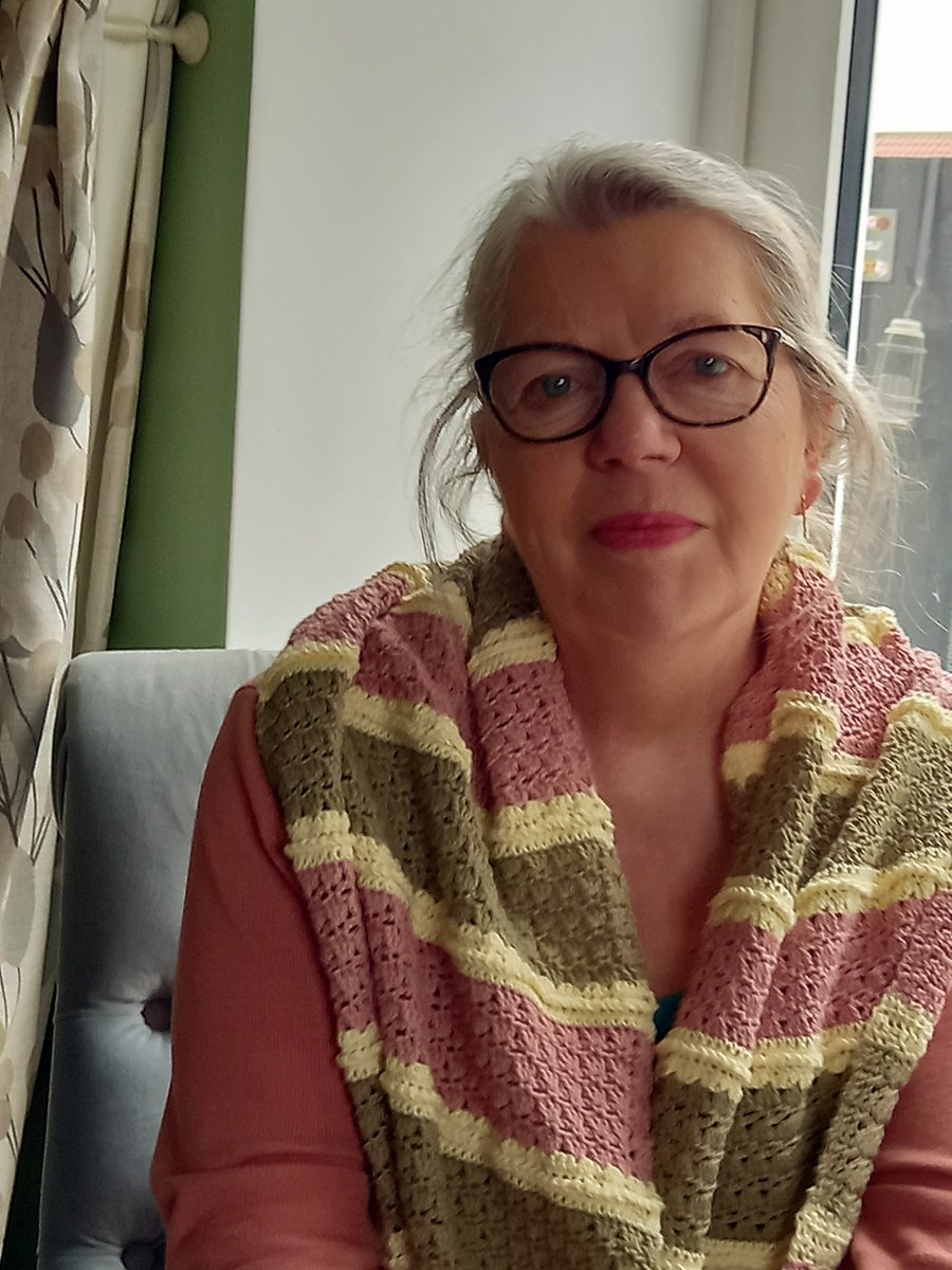 Crochet Shawl with Shells - pattern