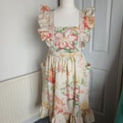Traditional country cottage style cross back apron 