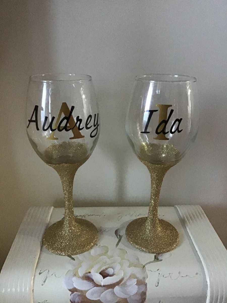 Personalised Initial Glitter Wine Glass