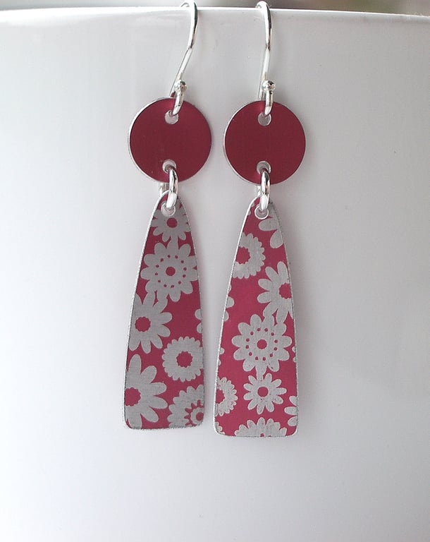 Red flower print earrings 