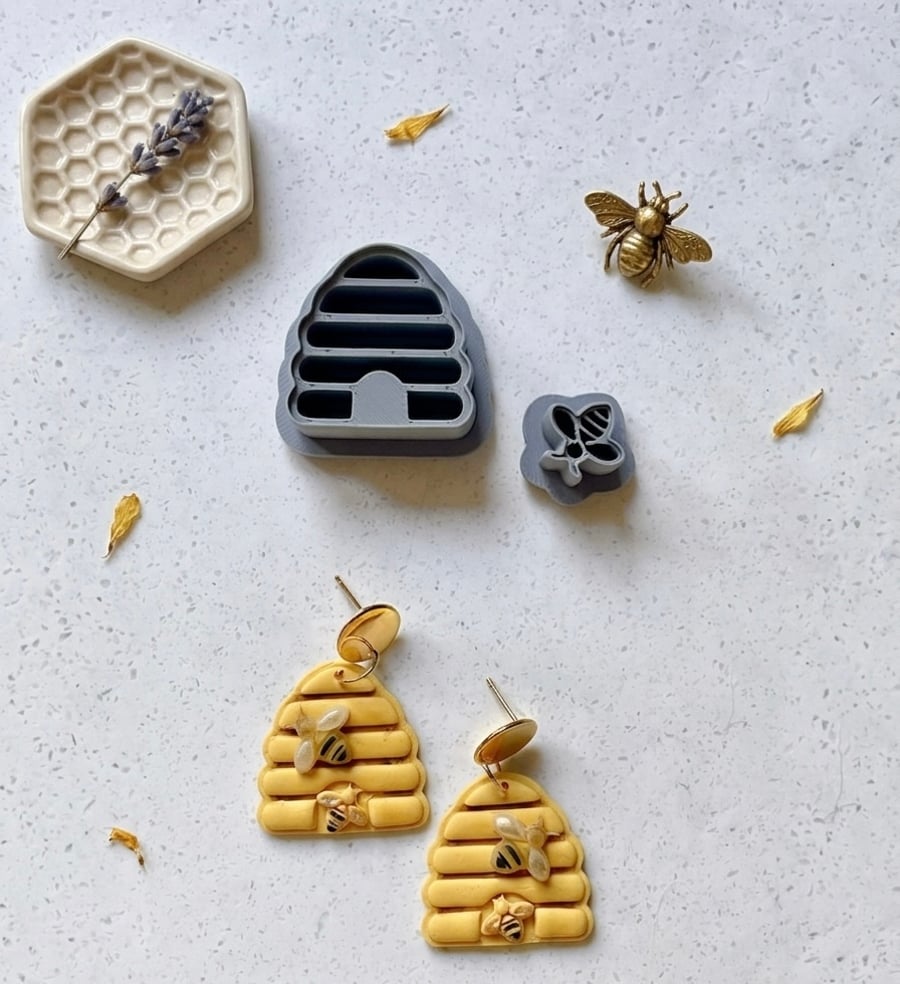 Pretty beehive with bee cutter set 