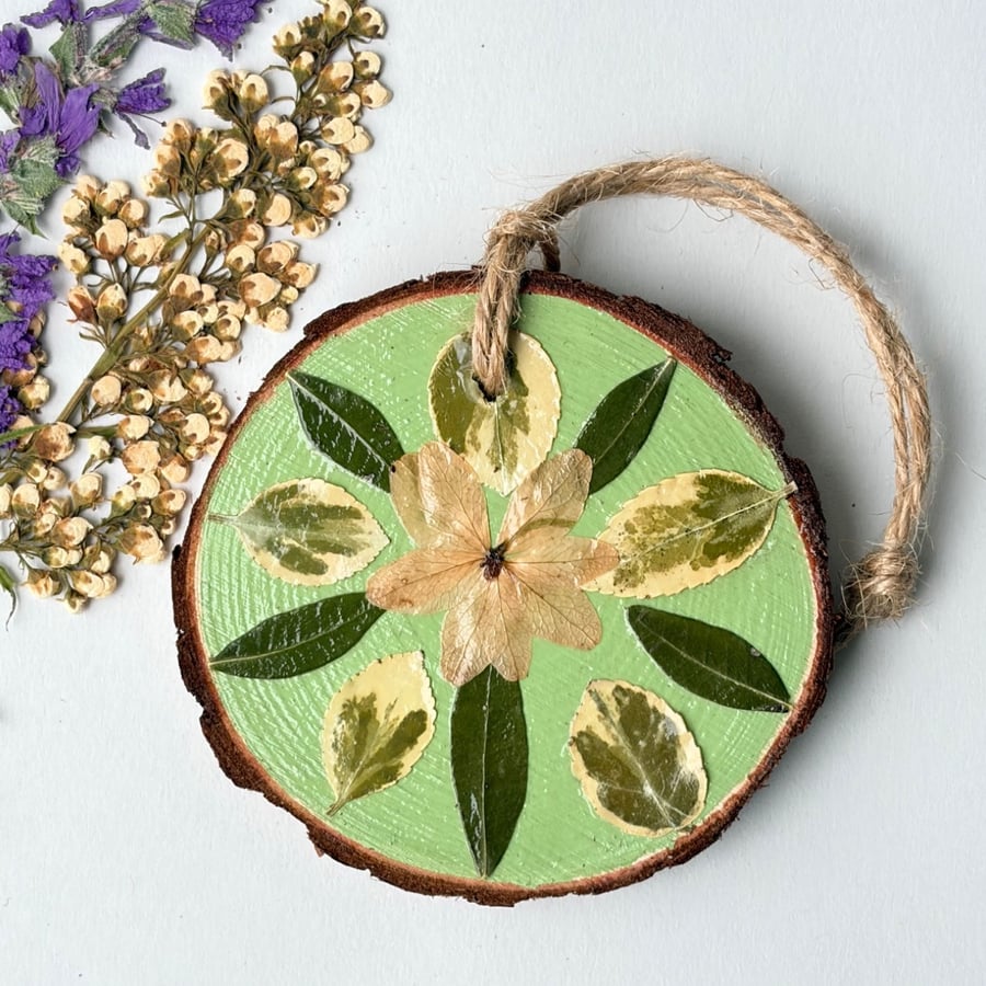 Real Pressed Leaves Autumnal Wood Slice – Hand Painted Rustic Hanging Décor
