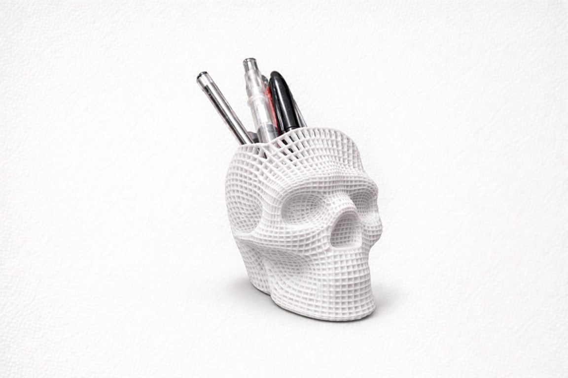 Wireframe Skull Pencil Holder - 45 - 65 - 55mm