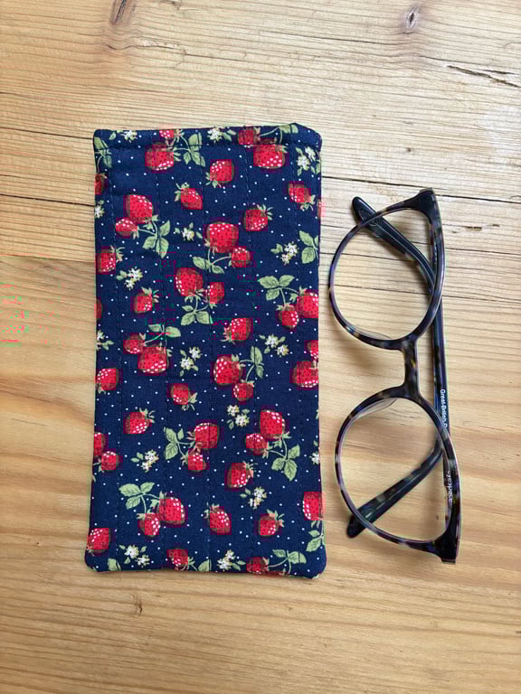 Strawberry Print Quilted Fabric Glasses Case