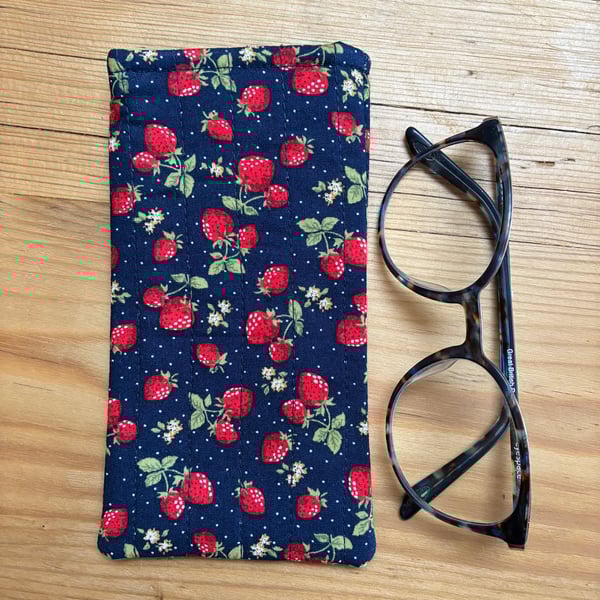 Strawberry Print Quilted Fabric Glasses Case