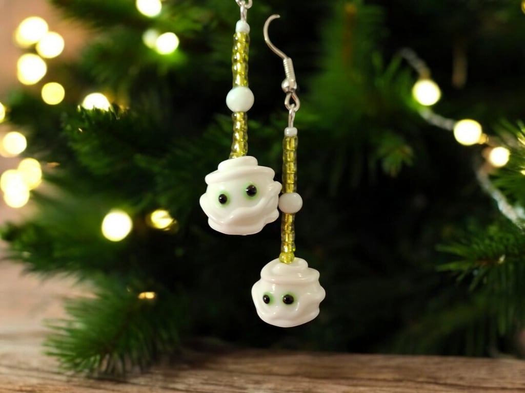 Murano glass Christmas snowball earrings, Christmas jewellery, fun earrings, fes