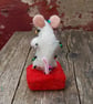 White mouse  - needlefelt.  Christmas decoration - Image 8